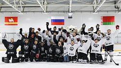 Хоккеист Мэдисон Бауи провел мастер-класс в академии «Трактор»