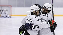 Хоккеист Мэдисон Бауи провел мастер-класс в академии «Трактор»