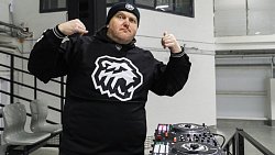 Хоккеист Мэдисон Бауи провел мастер-класс в академии «Трактор»