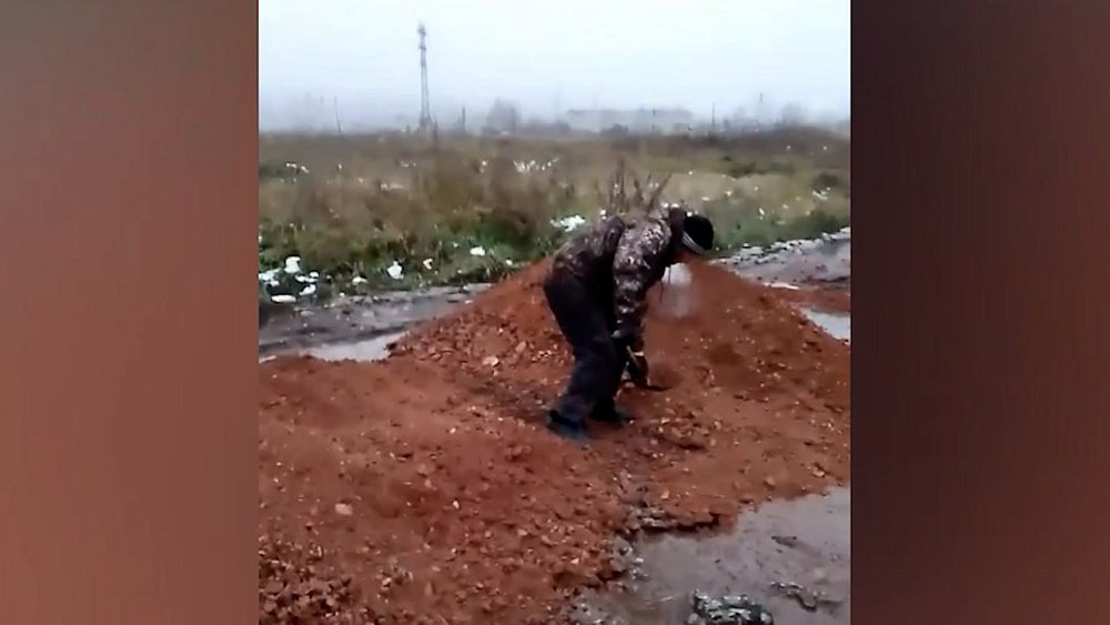 Мэрии Копейска предписали отсыпать разбитые дороги в поселке Кадровик