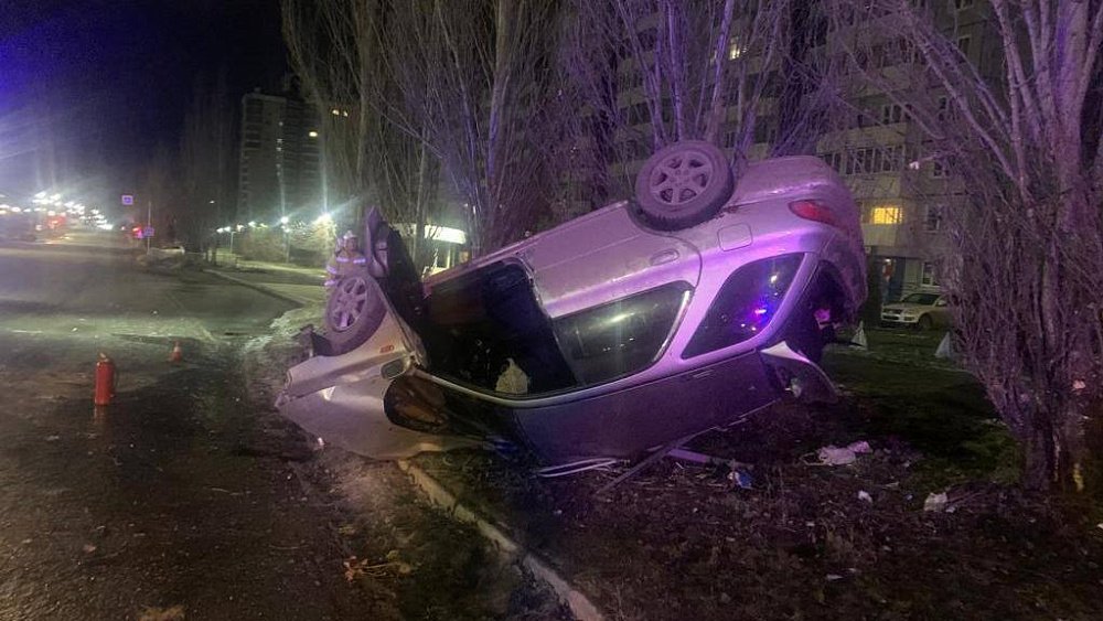 Пьяный автомобилист устроил ДТП с опрокидыванием машины в Челябинской области