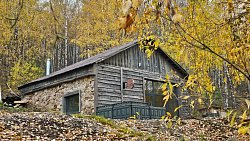 На Порогах открыли бутербродную «ПоЕли»