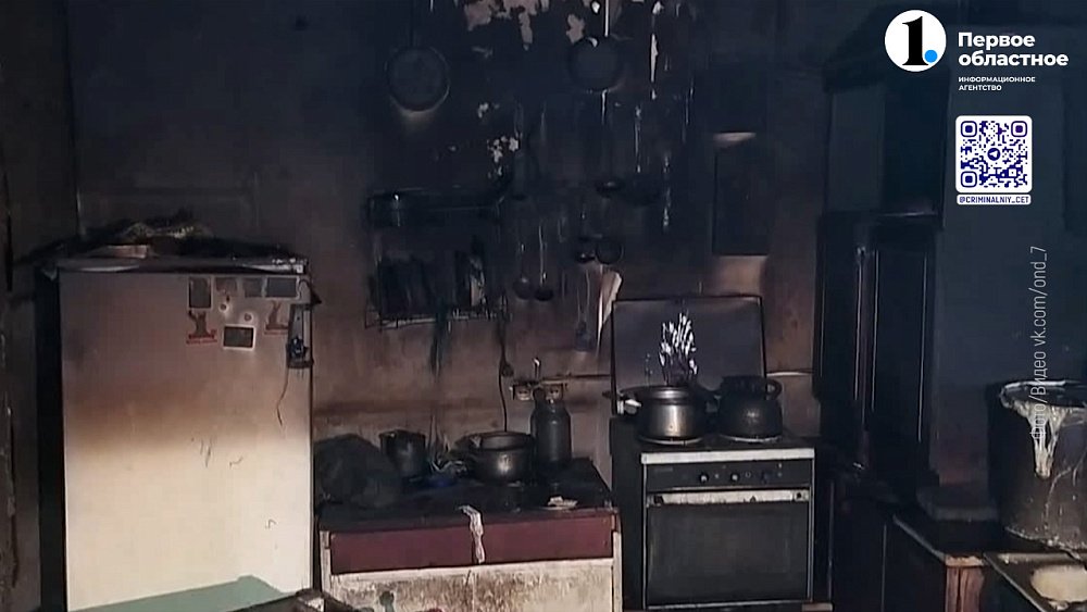 В Карабаше пожар оставил семью без крыши над головой