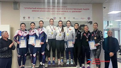 Челябинские конькобежки установили новый рекорд в Санкт-Петербурге