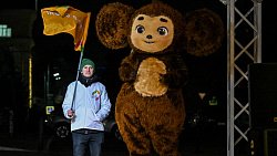 На Кировке устроили танцы в честь Всемирного фестиваля молодежи