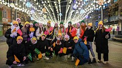 На Кировке устроили танцы в честь Всемирного фестиваля молодежи