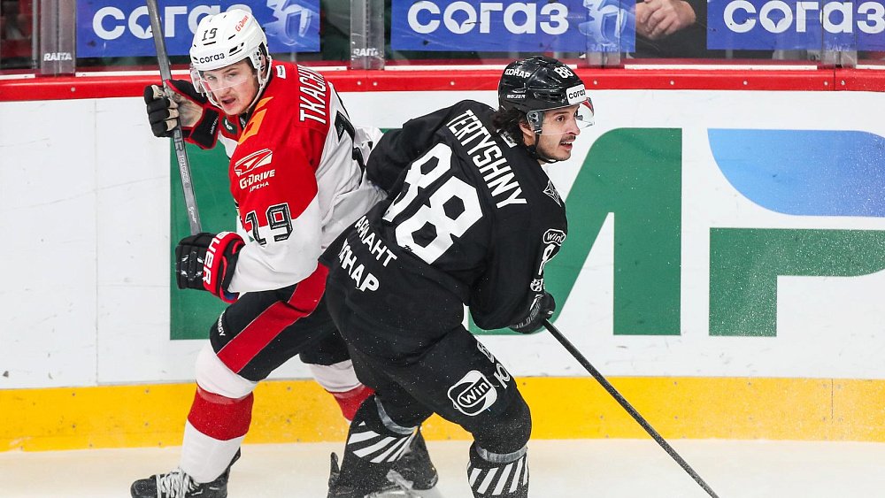 «Авангард» продлил победную серию до 10 матчей выигрышем у «Трактора»