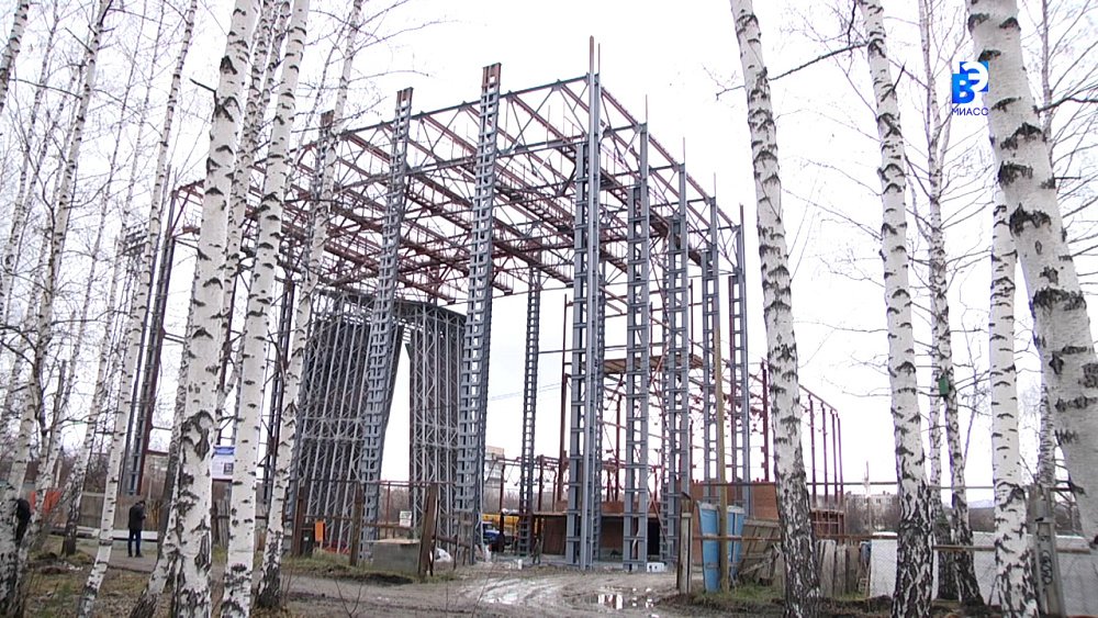 Министр спорта оценил будущий миасский скалодром