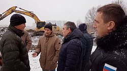 Челябинцев попросили обходить строительную площадку новой набережной на Смолино