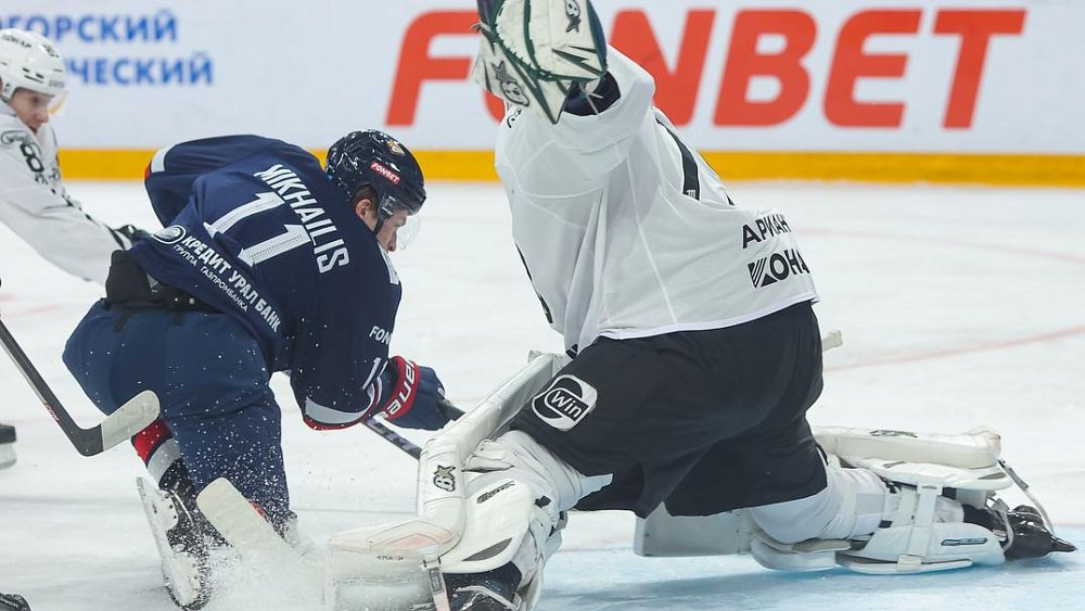 Форвард «Металлурга» Никита Михайлис набрал 6 очков в матче с «Трактором»