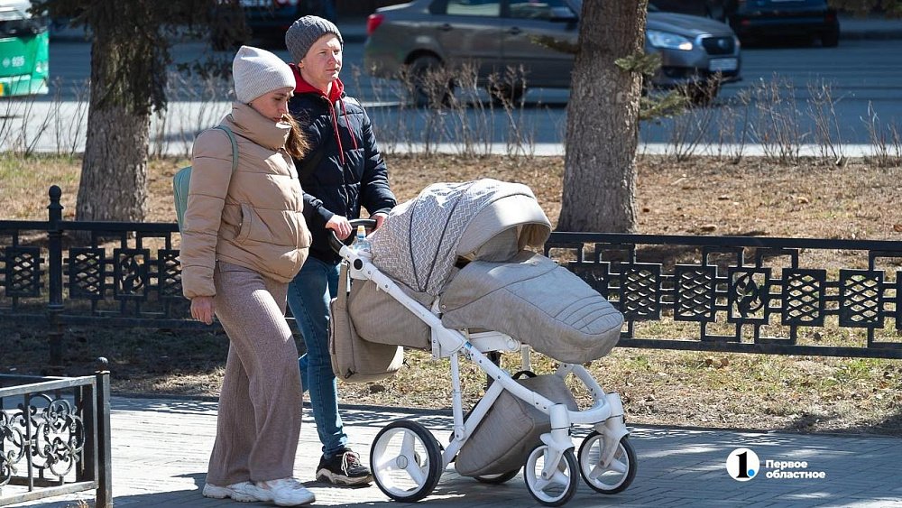 В декабре челябинцы должны подать заявление о продлении детских выплат