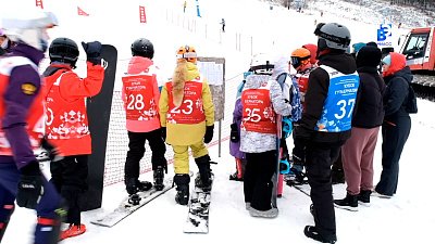 В Миассе проходят Всероссийские соревнования по сноуборду