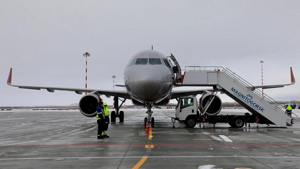 Самолет из Москвы в Магнитогорск задерживается на шесть часов из‑за снегопада