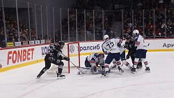 Хоккейный клуб «Трактор» победил «Торпедо» и прервал серию из трех поражений подряд