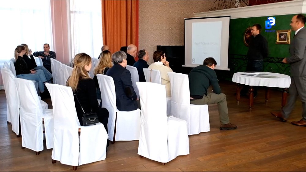 Эксперты Минстроя РФ провели рабочий день в Миассе