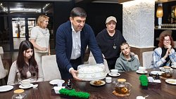 В Златоусте подростки из Ясиноватой получают профессии повара и сварщика