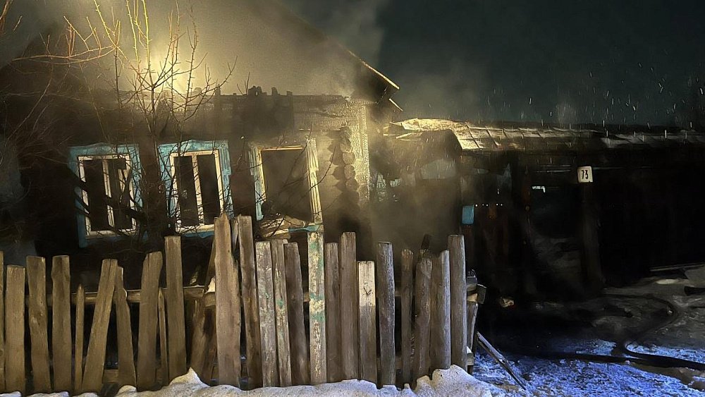 В Юрюзани на пожаре в частном доме погибли двое мужчин