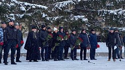 В Челябинске почтили память павших воинов в День Неизвестного Солдата