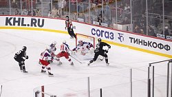 Хоккеисты «Трактора» на классе победили у столичного ЦСКА — фоторепортаж