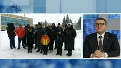 Алексей Текслер выступил с инициативой построить крытый ледовый дворец в Пласте