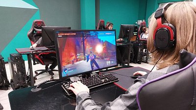 В челябинской спортшколе по киберспорту провели турнир по OverWatch