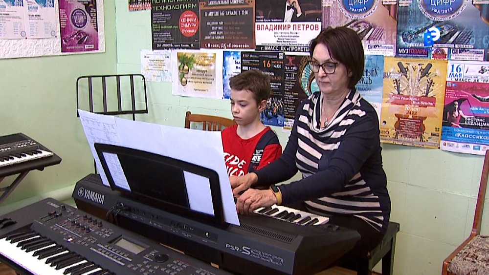Юные пианисты ДШИ №3 готовятся к конкурсу
