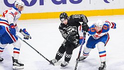 Хоккеисты «Трактора» потерпели поражение от питерского СКА в чемпионате КХЛ