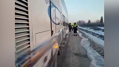 Пассажирский автобус сломался на трассе в Челябинской области