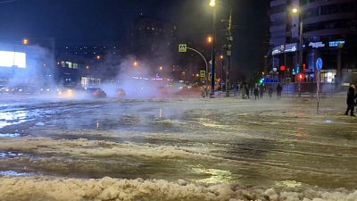 В Челябинске устраняют последствия коммунальной аварии на северо-западе