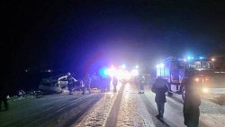 Трехлетняя девочка погибла в лобовом ДТП на трассе в Челябинской области