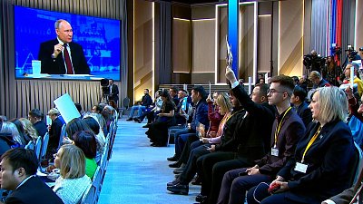 Владимир Путин пообещал, что ситуация с ценами на куриное яйцо вскоре урегулируют