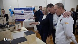 К юбилею ЮУрГУ испекли торт весом 80 килограммов