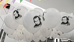 В Челябинском театре кукол отметили юбилей Валерия Вольховского