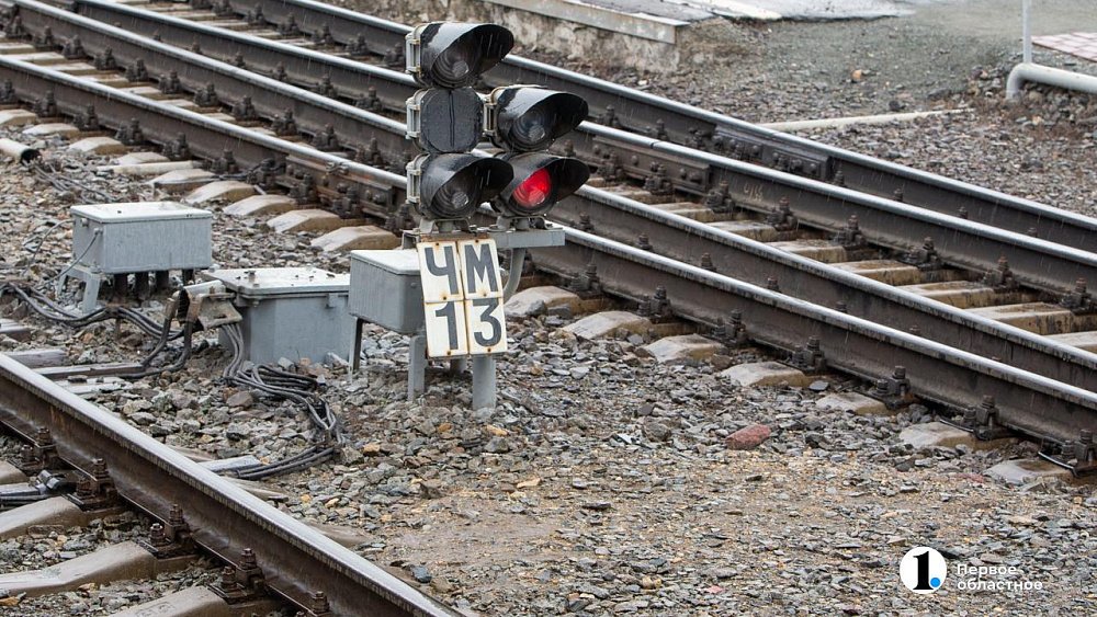 В Златоусте женщина погибла под колесами дрезины на железнодорожных путях