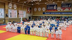 Более 900 юных дзюдоистов собрал новогодний фестиваль в клубе «Ичибан»
