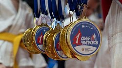 Более 900 юных дзюдоистов собрал новогодний фестиваль в клубе «Ичибан»