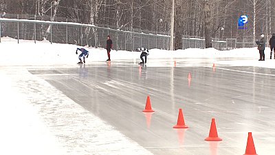 Конькобежцы Миасса начинают подготовку на открытом льду