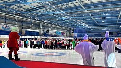 Более 1700 детей посетили новогодний праздник на льду «Уральской молнии» в Челябинске