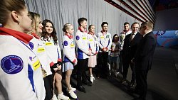 Алексей Текслер наградил медалями победителей и призеров чемпионата России по фигурному катанию