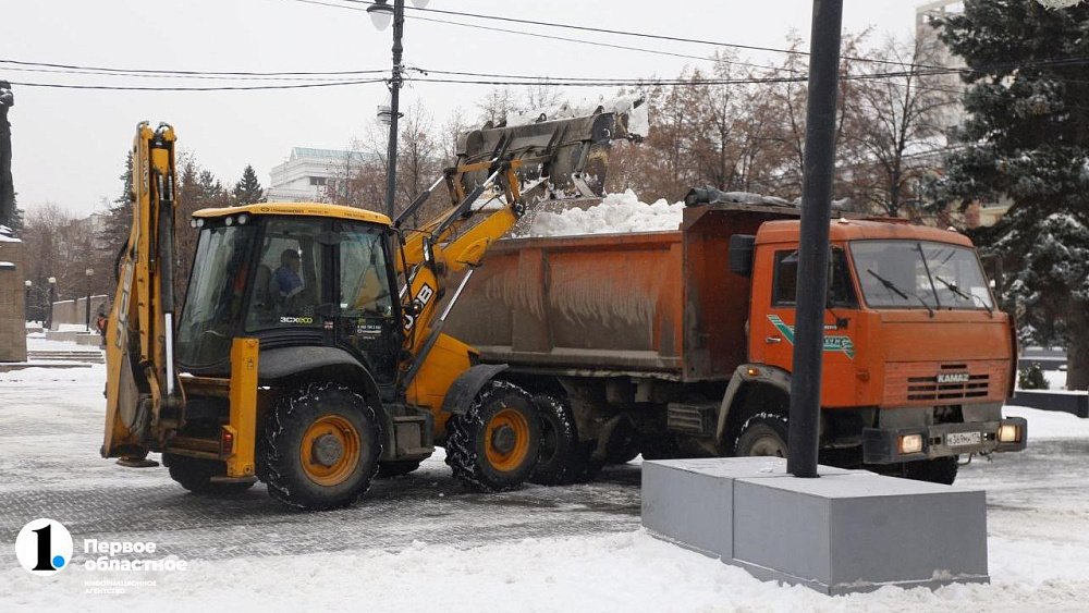Дорожные службы Челябинска перед Новым годом перевели на усиленный режим работы