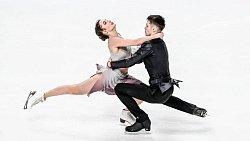 Новая королева Аделия и трио красавцев мужчин-одиночников