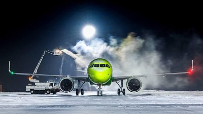 В аэропорту Челябинска задерживается вылет шести бортов, один рейс отменен