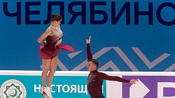 Новая королева Аделия и трио красавцев мужчин-одиночников