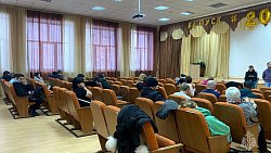 В Троицке развернули пункт временного размещения для застрявших на трассе водителей