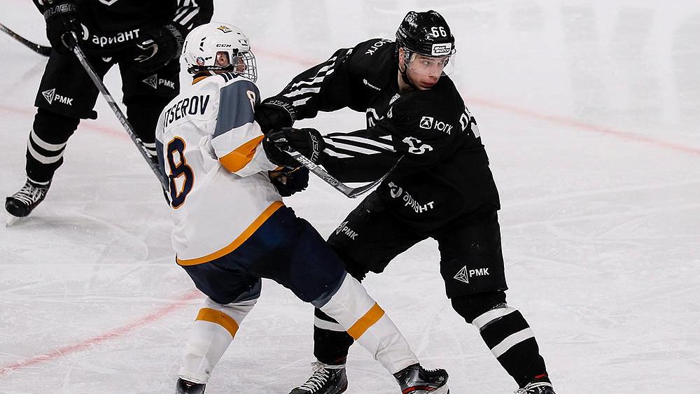 Челябинский хоккеист после службы в армии вернулся в ХК «Челмет»