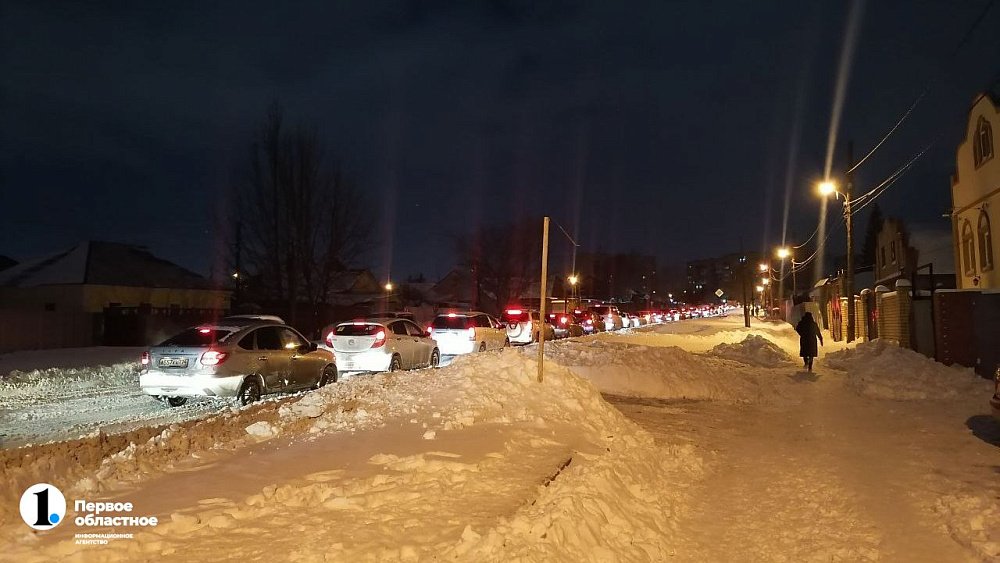 Пробки в 8 баллов образовались в Челябинске утром 29 декабря