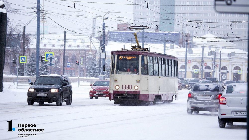 Как в Челябинске будет ходить общественный транспорт в новогодние праздники