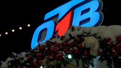 Дом Деда Мороза на площади Революции в Челябинске ждет гостей