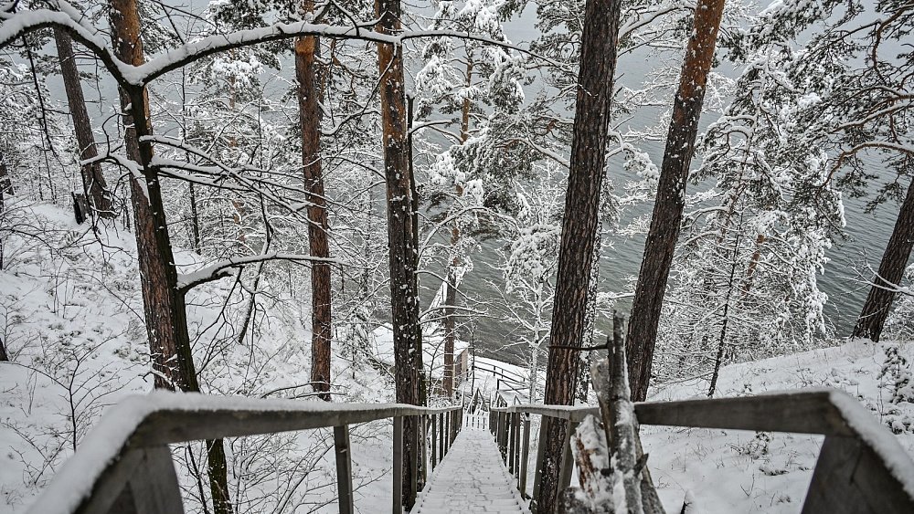 В Челябинске установилась морозная бесснежная погода