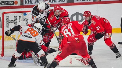 Хоккейный клуб «Трактор» потерпел поражение в уральском дерби